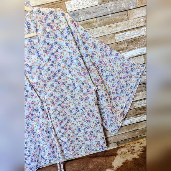 LC Lauren Conrad Bat Wing Kimono With Tie - Picture 4 of 12